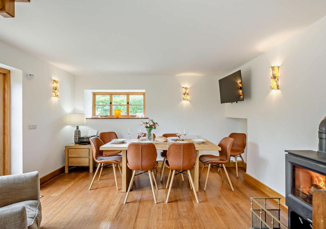 St Helens Chapel Cottage Кройд Экстерьер фото