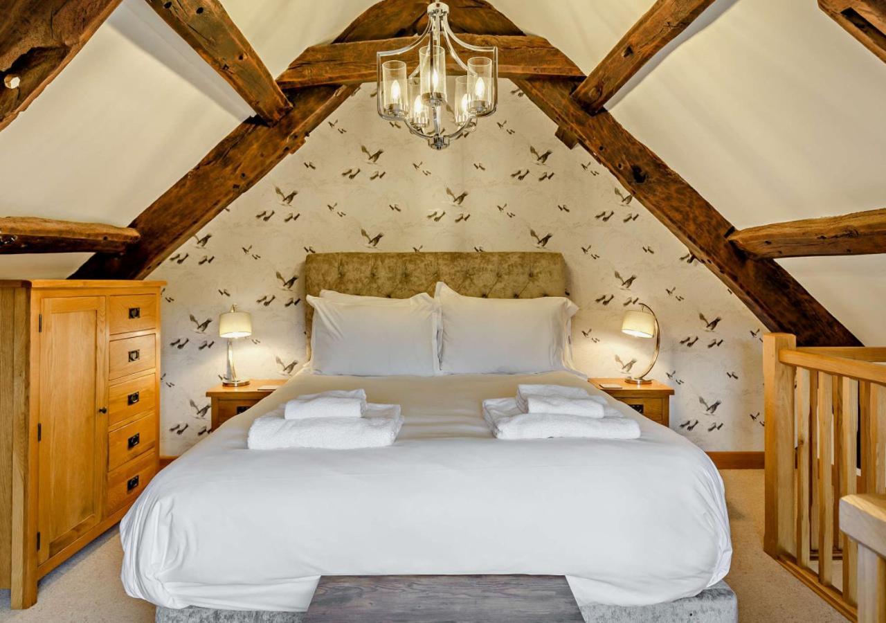 St Helens Chapel Cottage Кройд Экстерьер фото